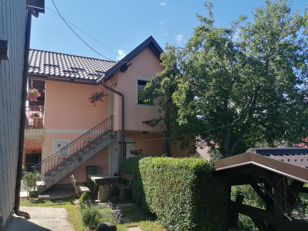 Holiday Home Lana Fužine Eksteriør bilde