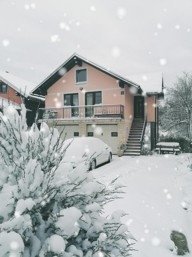 Holiday Home Lana Fužine Eksteriør bilde